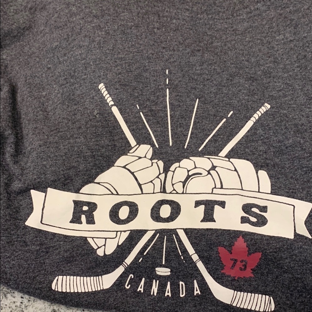 Roots Charcoal Gray long sleeve shirt medium
